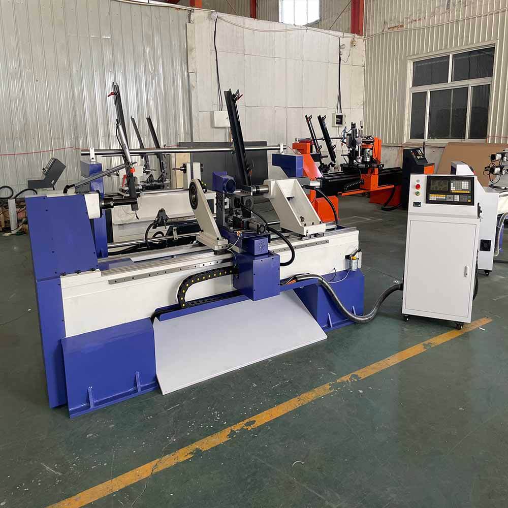 CNC soustruhy a CNC soustruhy na dřevo pro přesné soustružení dřeva